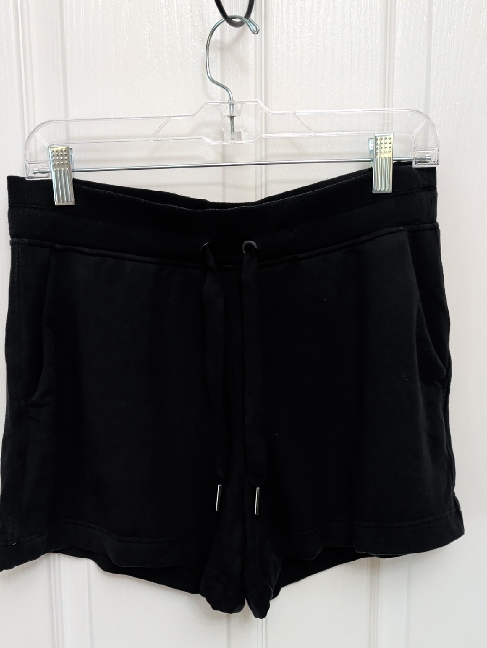 Athleta Balance 4" Shortie Shorts Black Drawstring Lounge Athleisure Size Medium